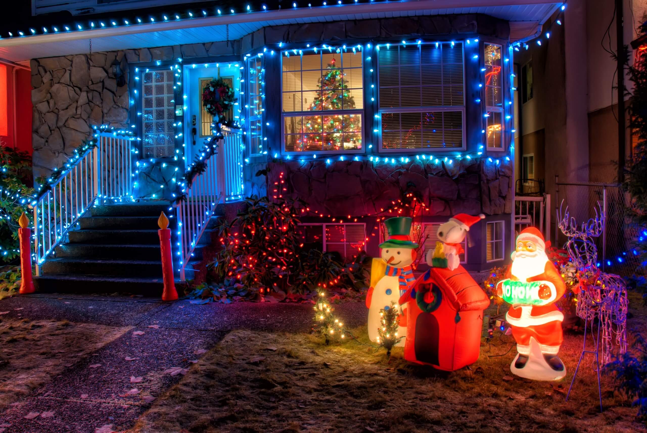 christmas lights on car roof