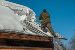 Roof Snow Removal
